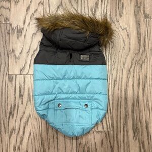 North Fetch Blue Dog Hooded Parka - Size Medium